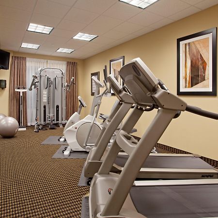 Holiday Inn Express Pembroke By Ihg Exteriör bild
